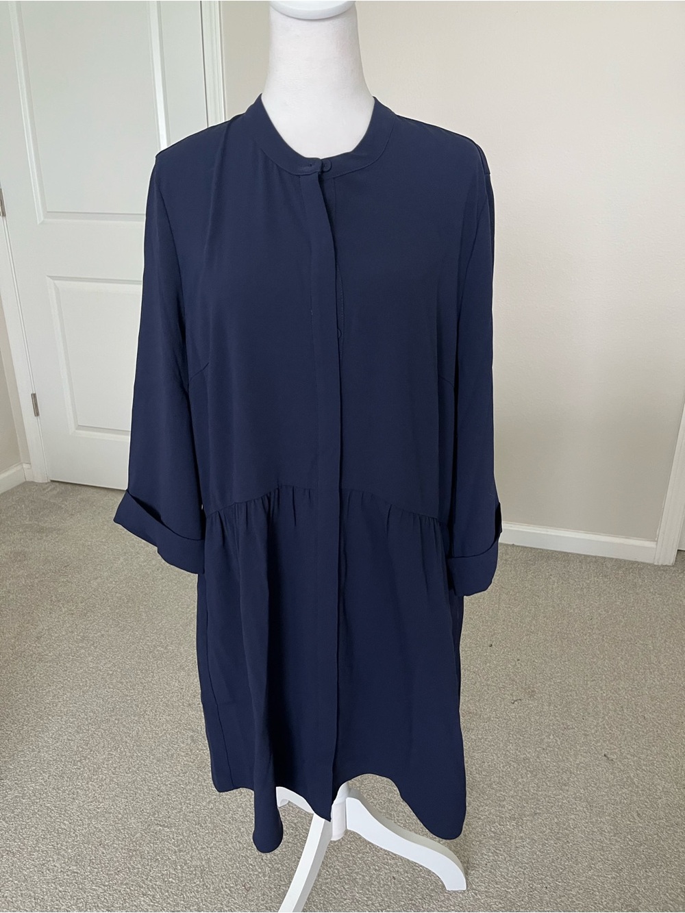NWOT Quince Stretch Crepe Navy Shirt Dress in Textured Navy Size Large